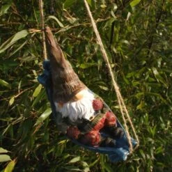 ESSCHERT DESIGN Kabouter In Hangmat -Tuin Serie Winkel kabouter in hangmat 1550674212 2 600